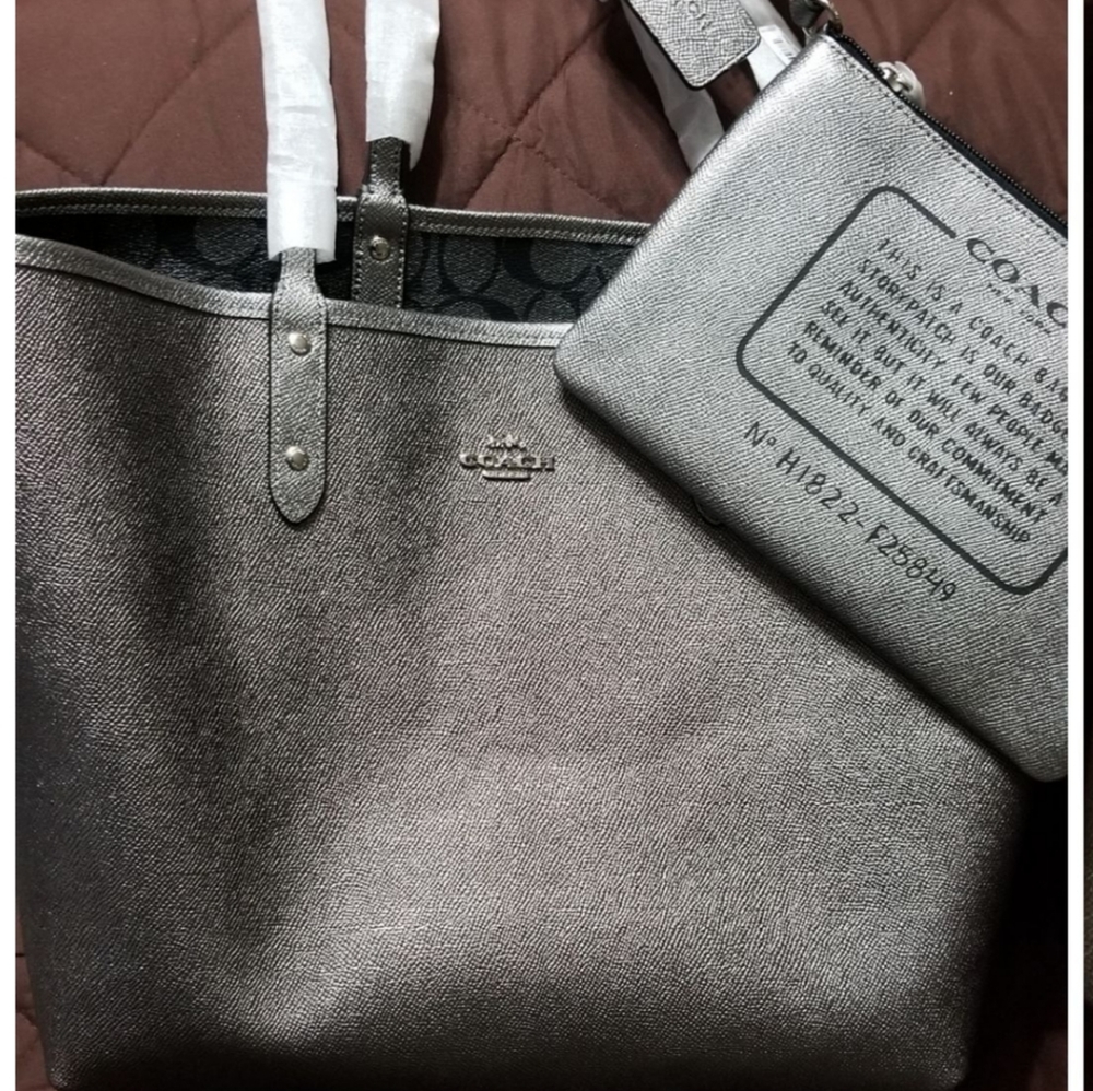 Coach tote large reversible